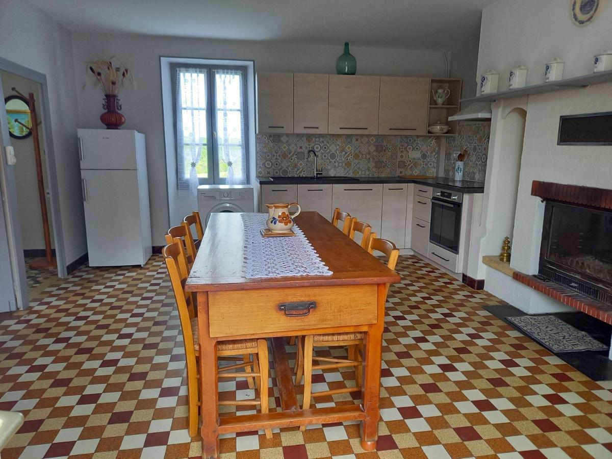 Gite De Bazeille Saint-Avit-Sénieur Екстериор снимка