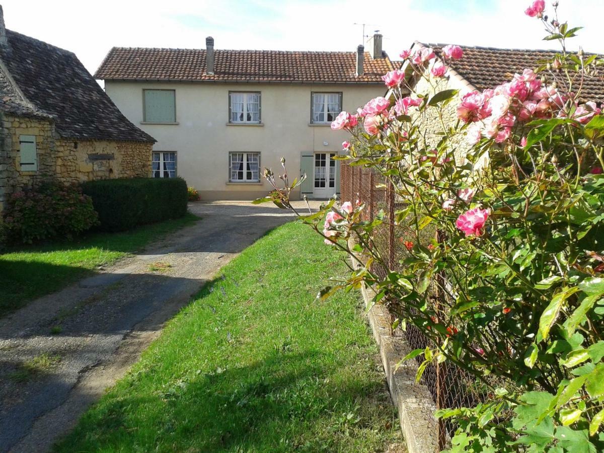 Gite De Bazeille Saint-Avit-Sénieur Екстериор снимка